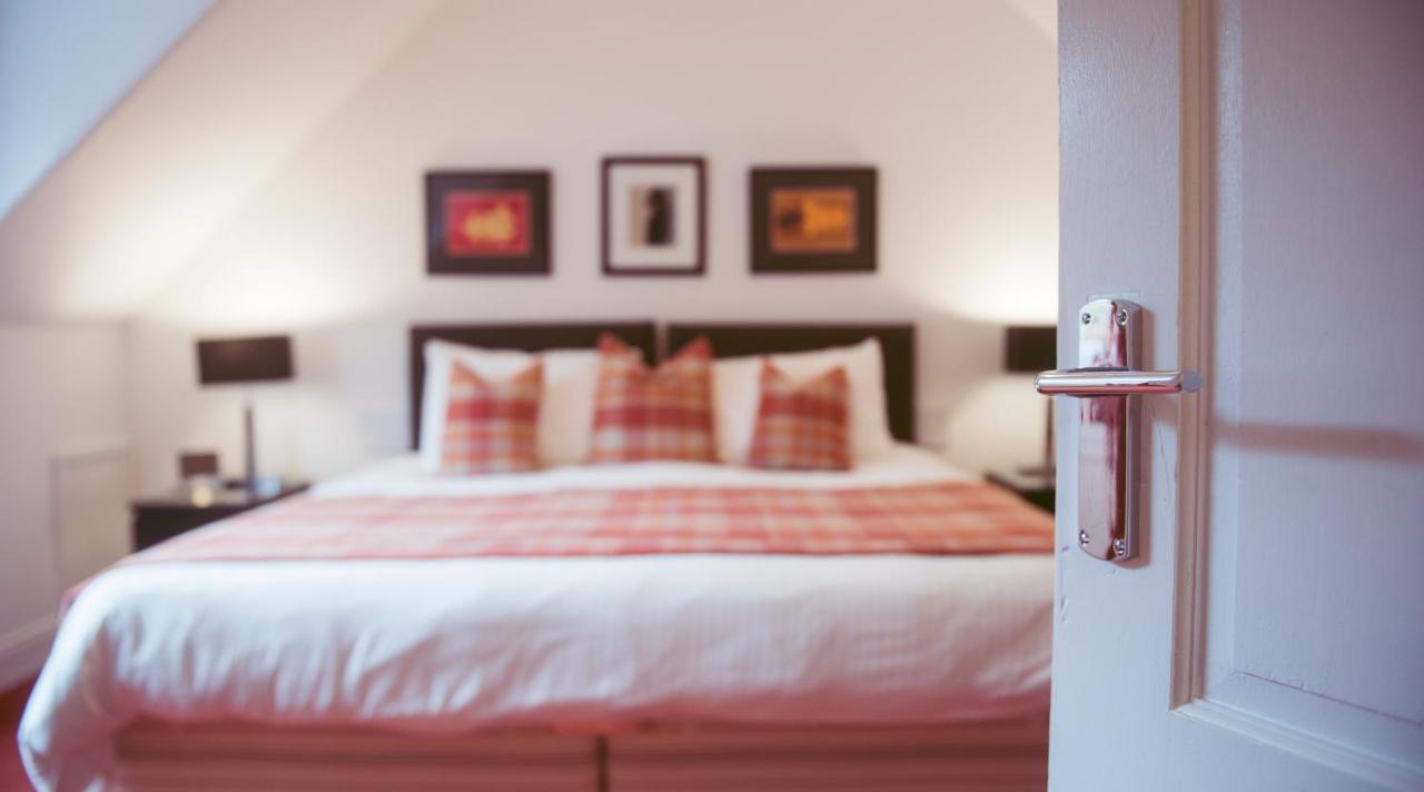 The Golden Larches Bed & Breakfast Lochearnhead Exterior photo